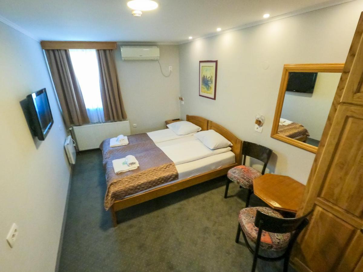 Pansion Stari Grad Hotell SJJ Eksteriør bilde