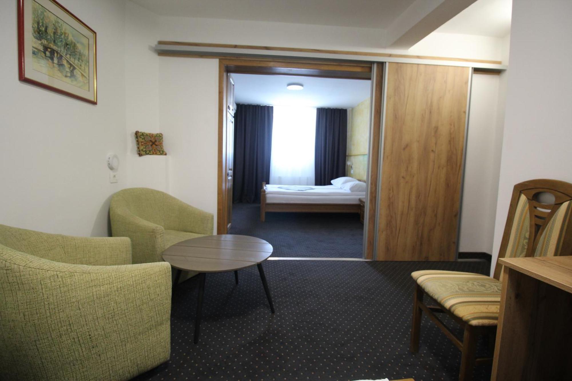 Pansion Stari Grad Hotell SJJ Eksteriør bilde
